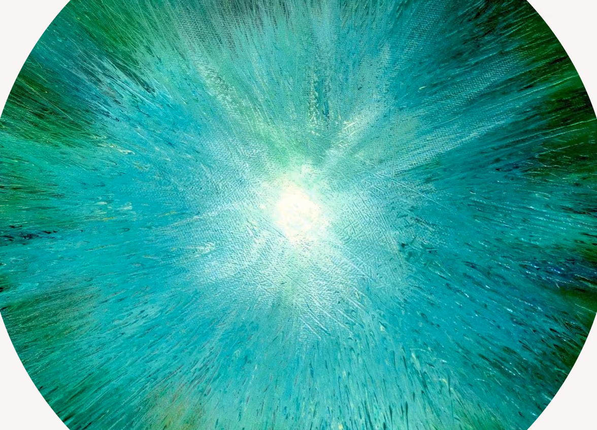 Détail de Composition 75 : rayonnement turquoise autour d’un cœur clair